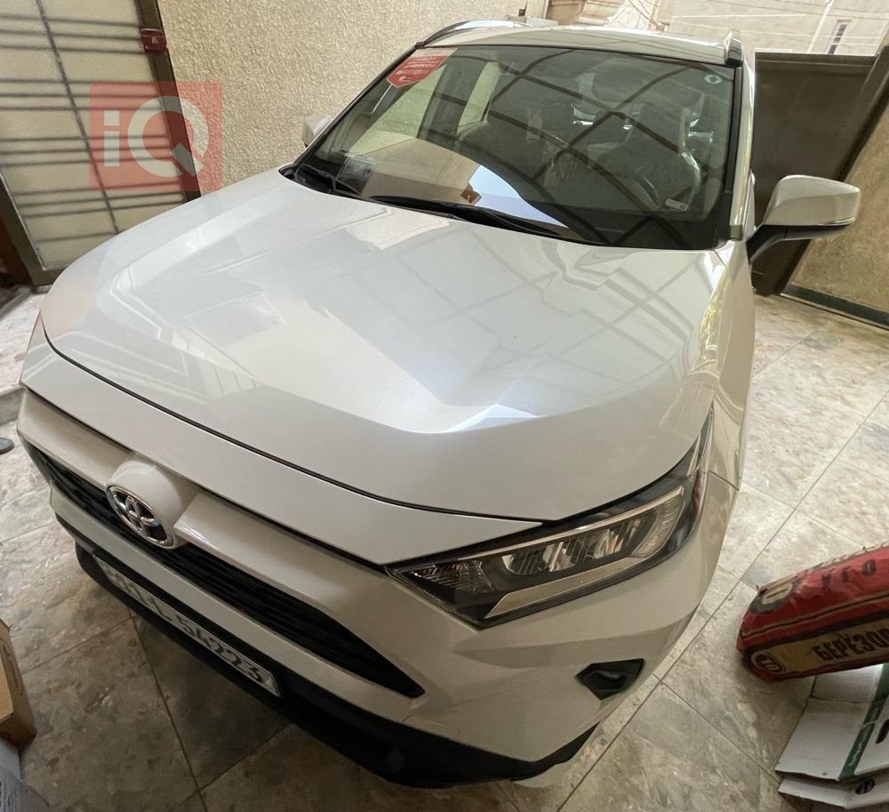 تويوتا راف 4